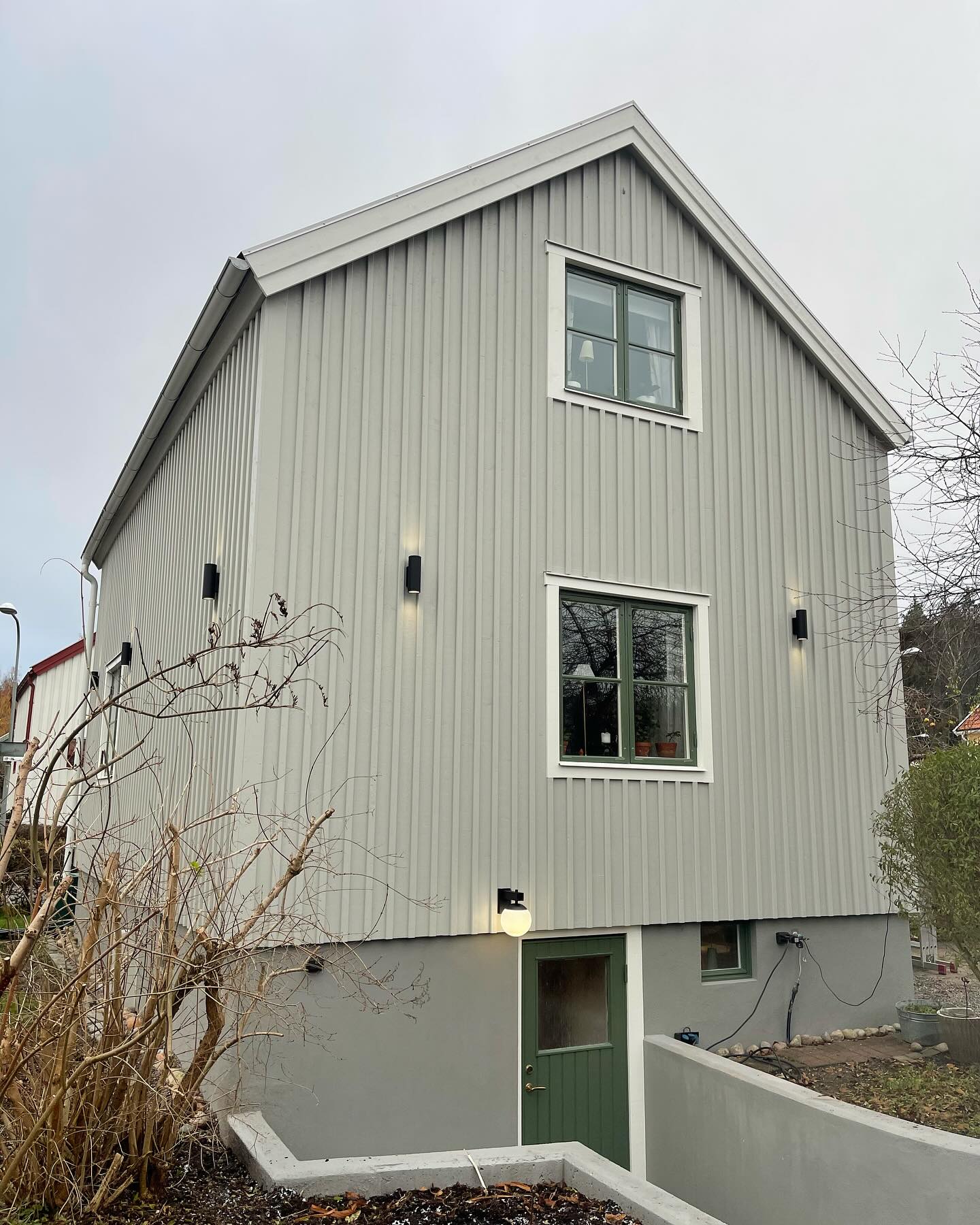 Fasadrenovering av hus i Gamla Enskede